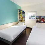 Hotelf1 Angouleme מלון