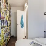 Hotelf1 Angouleme *