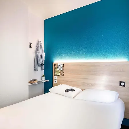 Hôtelf1 Angoulême * Champniers (Charente)