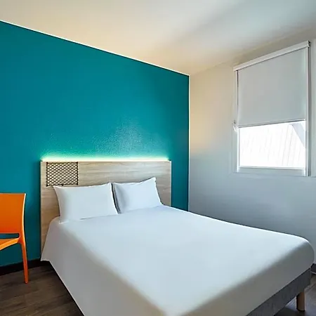 Hotelf1 Angouleme Hotel